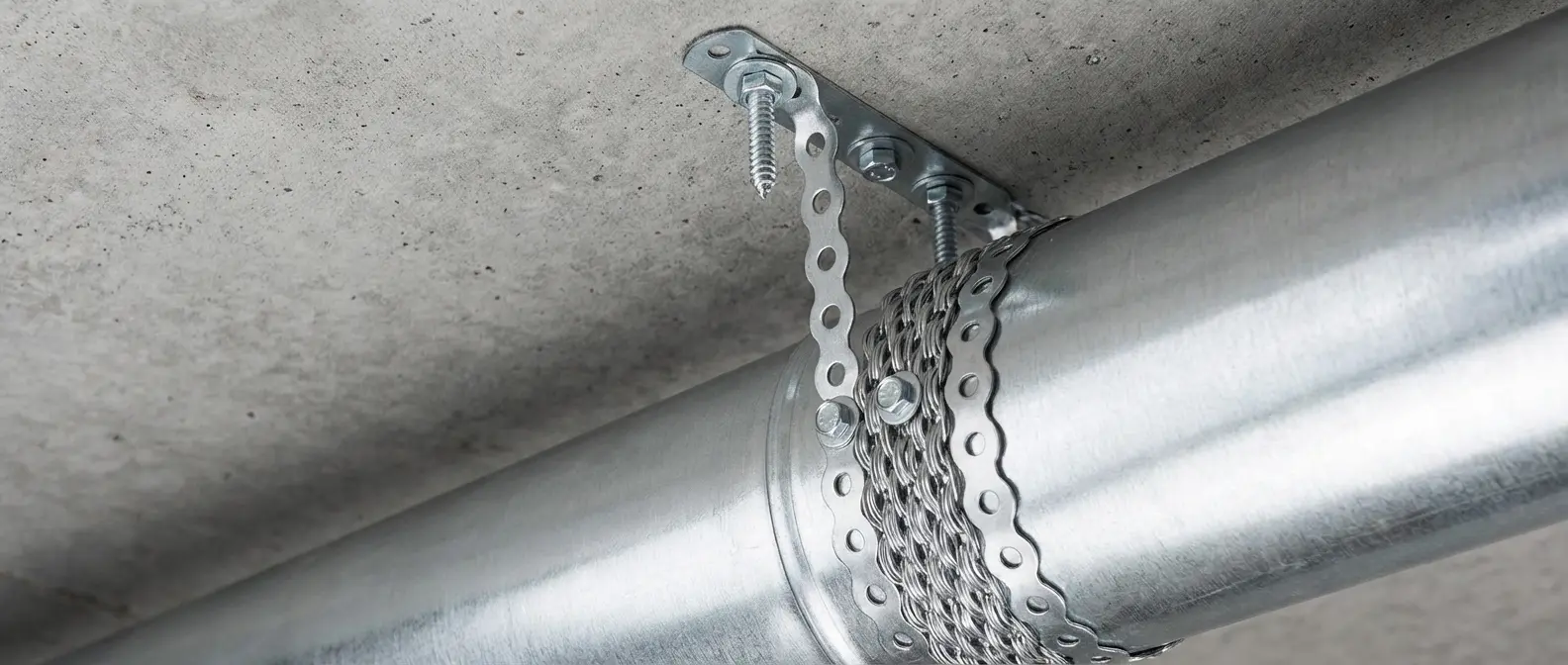 Перфорированная лента для крепления воздуховода и труб