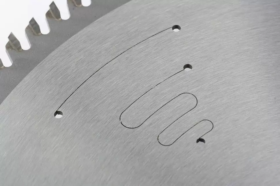 Пильный диск по дереву 305 x 30 x 96 Т Gross: купить оптом и в розницу в интернет магазине Сталь Крепеж - размеры, цены, характеристики. Пильный диск по дереву 305 x 30 x 96 Т Gross оптом и в розницу на сайте Сталь Крепеж