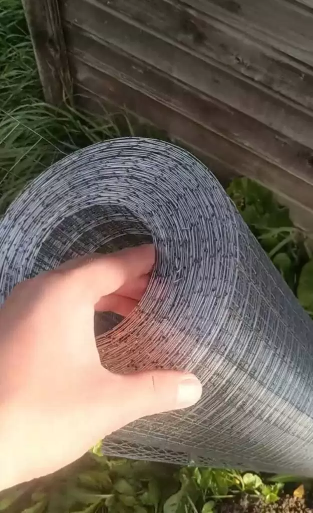 Сетка сварная, ячейка 25х25 мм (рулон 1х25 м) толщина 0,8мм, оцинкованная: купить оптом и в розницу в интернет магазине Сталь Крепеж - размеры, цены, характеристики. Сетка сварная, ячейка 25х25 мм (рулон 1х25 м) толщина 0,8мм, оцинкованная оптом и в розницу на сайте Сталь Крепеж