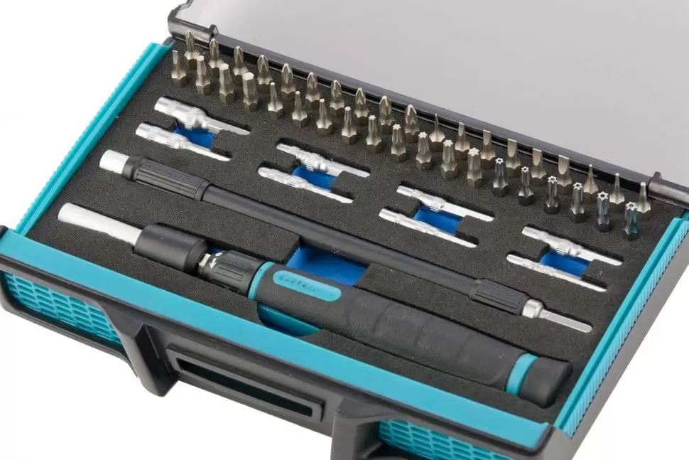 Отвертка с набором бит и торцевых головок для точных работ, гибкий привод, 48 шт, CrMo Gross: купить оптом и в розницу в интернет магазине Сталь Крепеж - размеры, цены, характеристики. Отвертка с набором бит и торцевых головок для точных работ, гибкий привод, 48 шт, CrMo Gross оптом и в розницу на сайте Сталь Крепеж