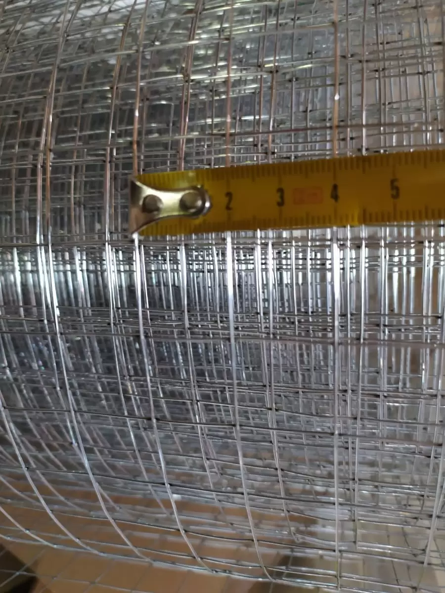 Сетка сварная, ячейка 20х20 мм (рулон 1х25 м) толщина 0,8мм, оцинкованная: купить оптом и в розницу в интернет магазине Сталь Крепеж - размеры, цены, характеристики. Сетка сварная, ячейка 20х20 мм (рулон 1х25 м) толщина 0,8мм, оцинкованная оптом и в розницу на сайте Сталь Крепеж