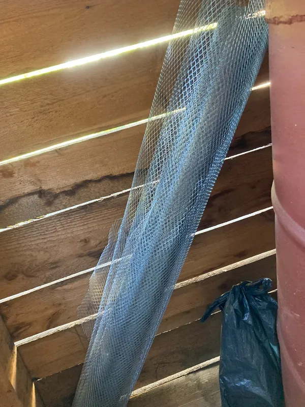 Сетка 15 х 15 мм 1х10м ЦПВС от грызунов оцинкованная рулон / просечно-вытяжная / для защиты каркасного дома, для вентиляции, для теплицы для грядок / от мышей, крыс, кротов, птиц: купить оптом и в розницу в интернет магазине Сталь Крепеж - размеры, цены, характеристики. Сетка 15 х 15 мм 1х10м ЦПВС от грызунов оцинкованная рулон / просечно-вытяжная / для защиты каркасного дома, для вентиляции, для теплицы для грядок / от мышей, крыс, кротов, птиц оптом и в розницу на сайте Сталь Крепеж